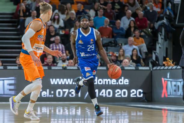 间的球员 间的球员